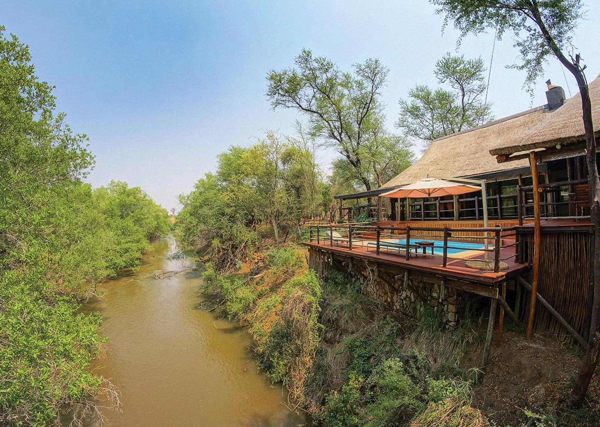 Madikwe River Lodge By Dream Resorts Мадікве-Ґейм-Резерв Екстер'єр фото